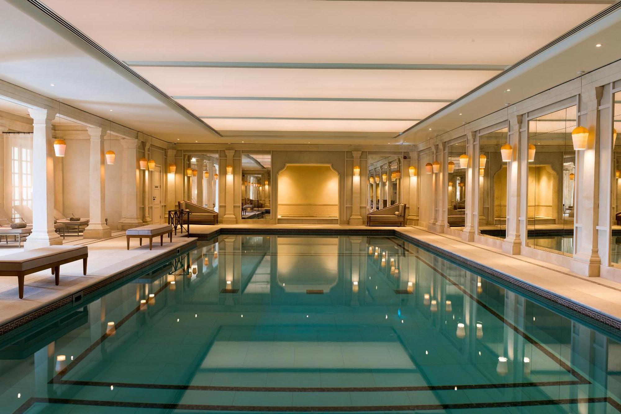 Cliveden House - An Iconic Luxury Hotel Мейдънхед Екстериор снимка