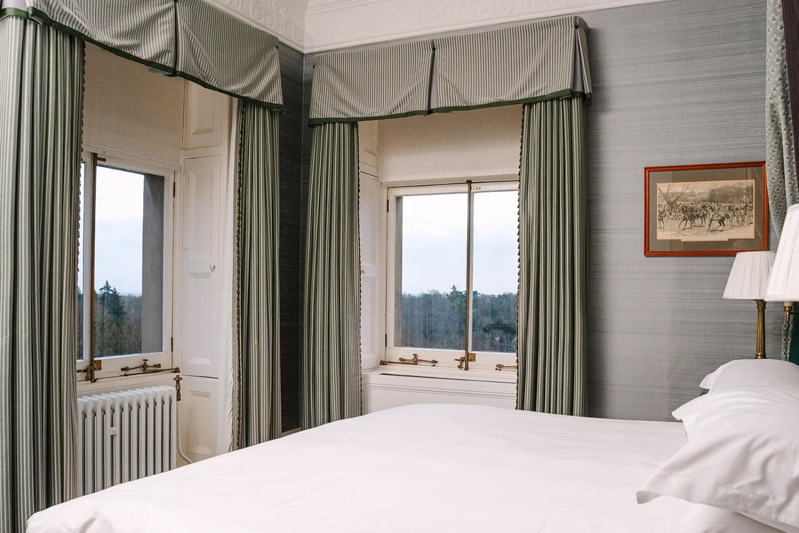Cliveden House - An Iconic Luxury Hotel Мейдънхед Екстериор снимка